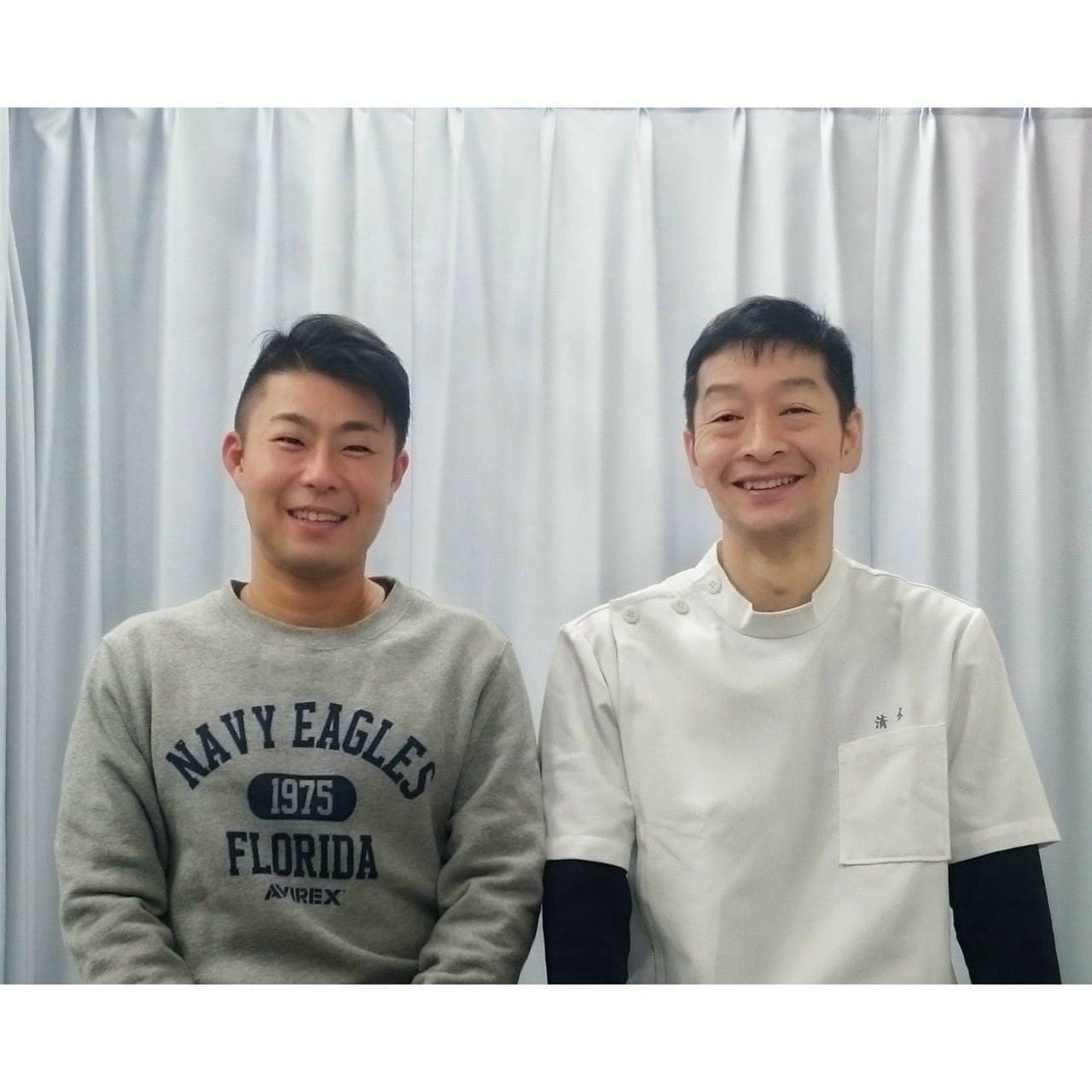 清水接骨院の院長と来院された患者さん